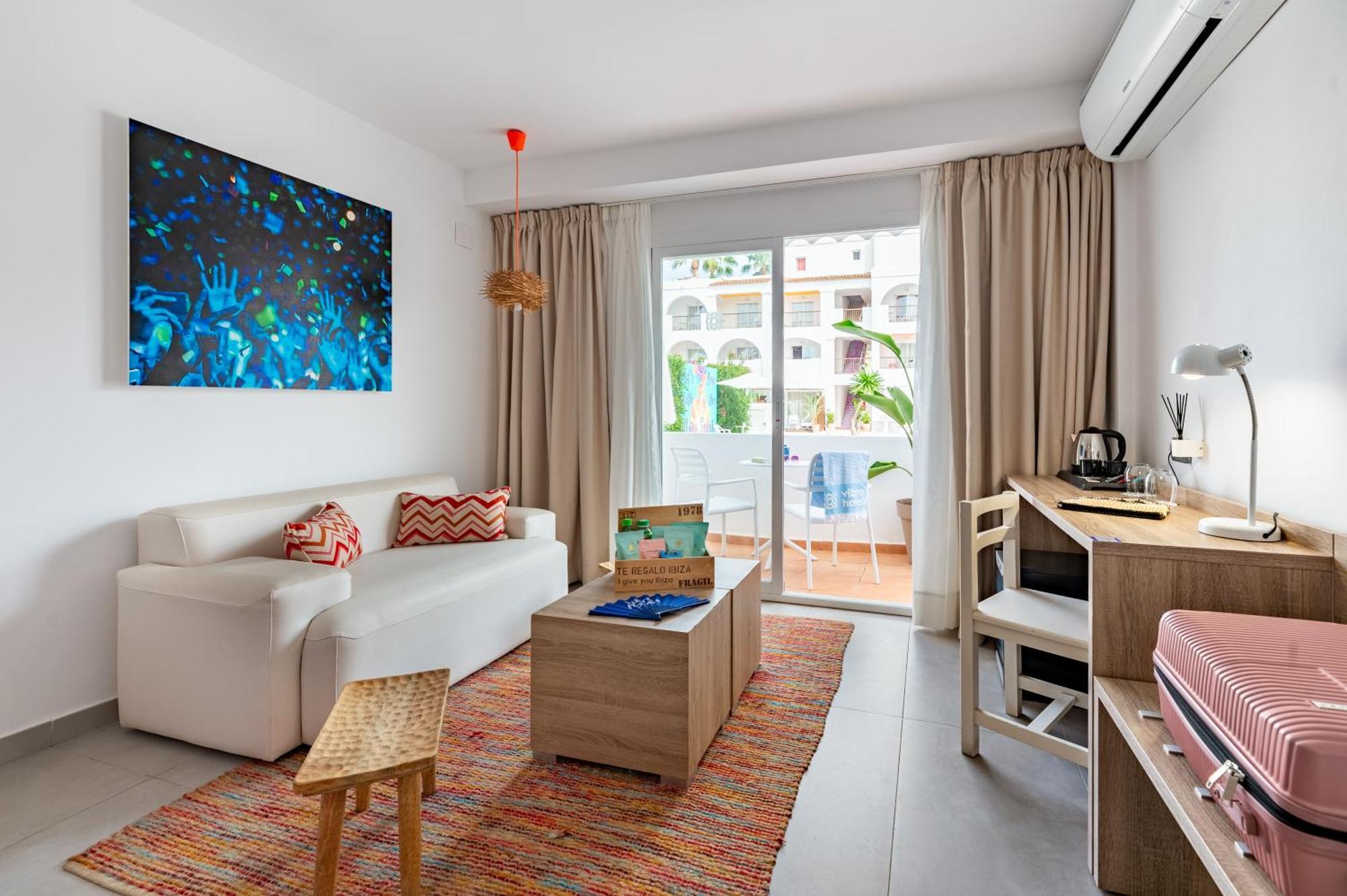 Hotel Vibra Bossa Flow - Adults Only Platja d'en Bossa Exterior foto